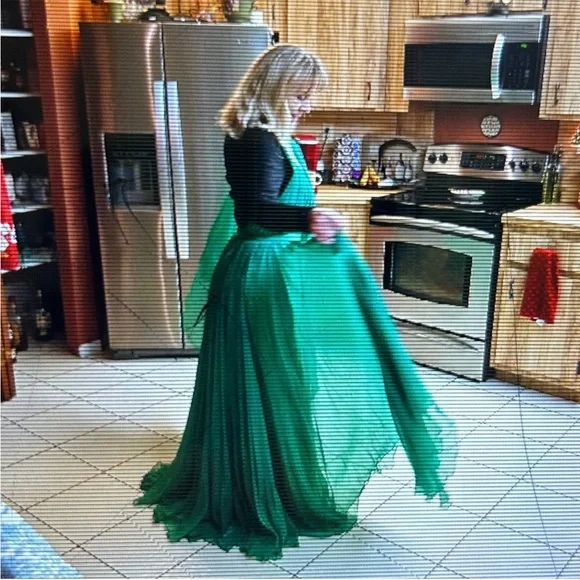 Alexander McQueen Vibrant Green Christmas Backless Dress -  greenwatershopping.com